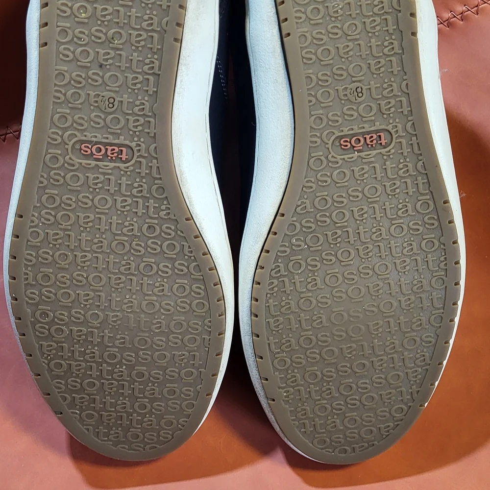Taos Footwear Unity Black Casual Sneakers - Picture 3 of 6